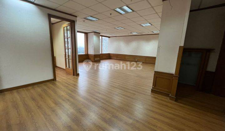 Ruang Kantor Bagus Dgn Lantai Parkeet, 8 Ruangan Lobby, Main Are 1