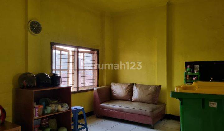 Rumah Kost 25 Kamar Tidur, 18 Kamar Mandi Rapi Harga 4,8 M Nego,  2