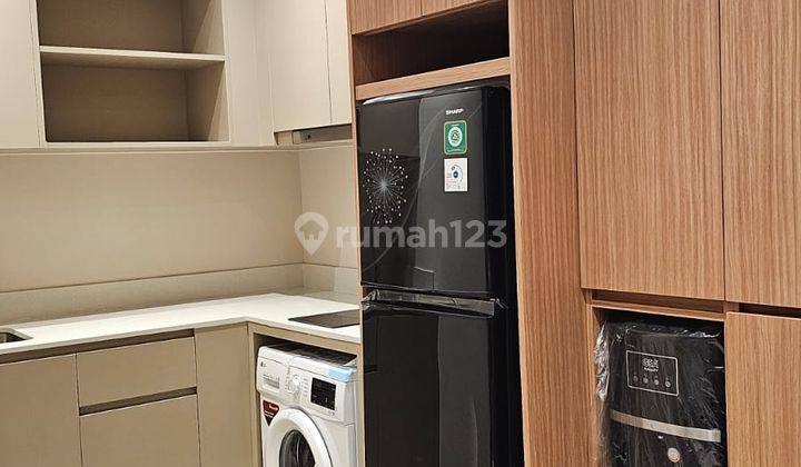 Unit Bagus Fully Furnished, Luas 40 M2, Tower Equinox, 1 Kt, 1 Km 2