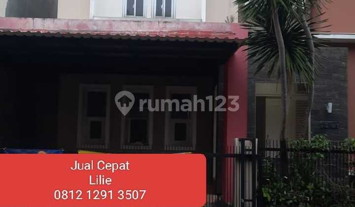 Serene & Comfortable House in Puspitaloka BSD, South Tangerang