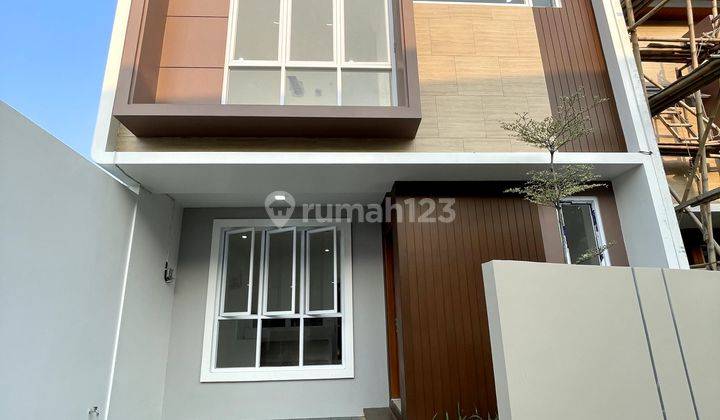 Rumah Siap Huni Design Modern di Bsd Serpong Tangerang 1