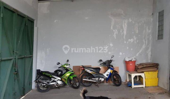 Gudang Siap Pakai di Villa Melati Mas Serpong Tangerang Selatan 2