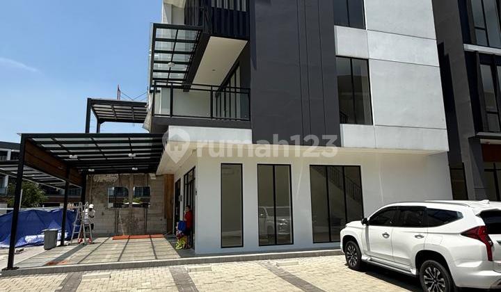 Hampton 3-Story Corner Ruko in Gading Serpong
