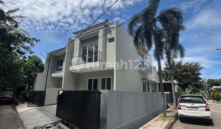 Rumah Desain Mandiri Baru di Villa Melati Mas Serpong Tangerang Selatan #60