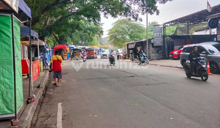 Commercial Land & Busy, Highly Strategic Location by the Main Road, Suitable for Business in Kencana Loka BSD, South Tangerang. Commercial Land & Busy, Highly Strategic Location by the Main Road, Suitable for Business in Kencana Loka BSD, South Tangerang.