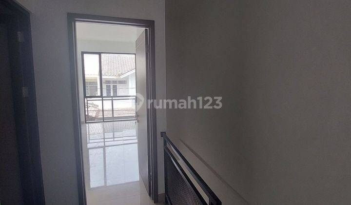 Rumah Di jakarta Barat Siap Huni Strategis Dekat Mall Puri Indah Dekat Lippo Mall ( Hanya 3.200 Meter Dari Pintu Tol Rawa Buaya Selatan ) 2