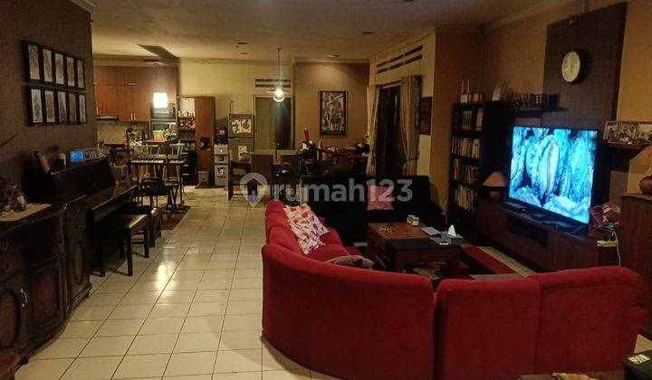 Di Jual Rumah Bagus Dan Asri di Sayap Cipaganti Cocok Untuk Cafe 2