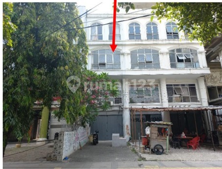 FOR SALE SHOPHOUSE ON JAKSA STREET, MENTENG, CENTRAL JAKARTA
