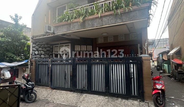 DIJUAL RUMAH ANGSANA PEMUDA I KEBON JERUK JAKARTA BARAT