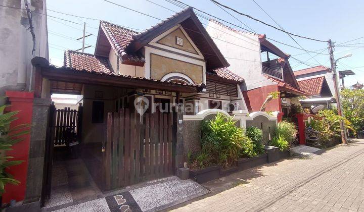 FOR SALE HOUSE IN STRATEGIC LOCATION IN WEST DENPASAR  1