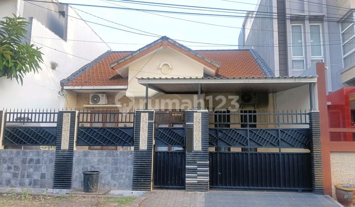 For Sale: House in Puri Gading Complex, Jimbaran. Strategic and Comfortable Location.