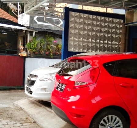 Minimalist House in Tourist Complex - Tourist Stay