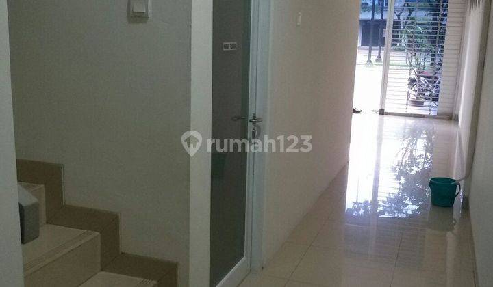 foto lainnya ruko 2 lantai di pinggir