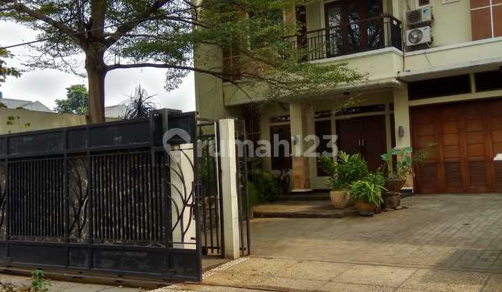 Rumah Asri Luas Jalan Lebar Citra Garden Jakarta Barat
