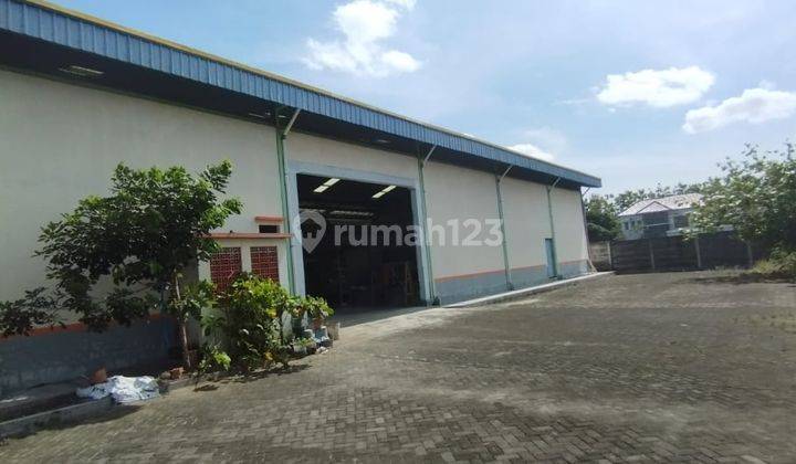 Gudang di Tepi Jalan Utama Gagak Sipat 2