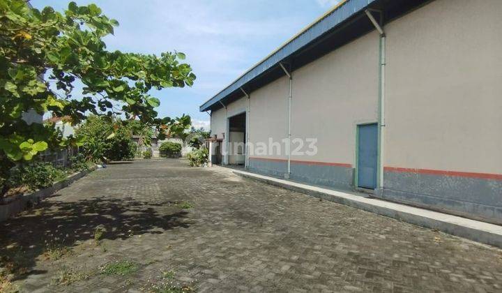 Gudang di Tepi Jalan Utama Gagak Sipat 1