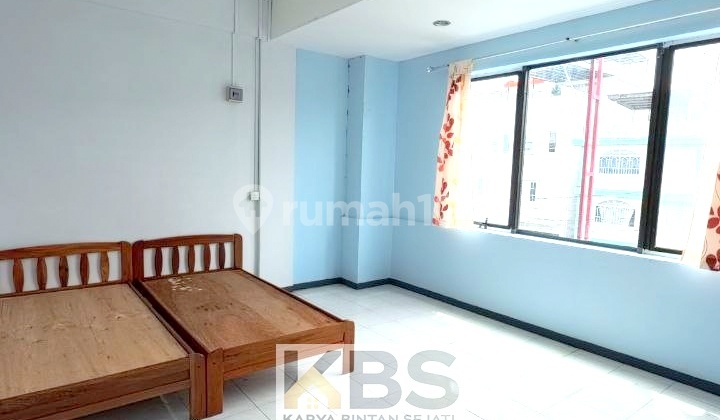 FOR RENT: 3-STORY SHOPHOUSE TYPE 215/82 - JL. GATOT SUBROTO, TANJUNGPINANG 2