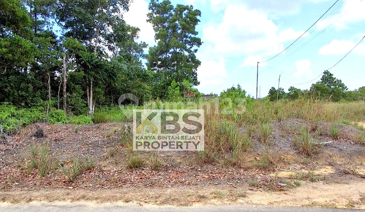 FOR SALE HOOK LAND 320 m² - MANUNGGAL STREET, BINTAN FOR SALE HOOK LAND 320 m² - MANUNGGAL STREET, BINTAN
