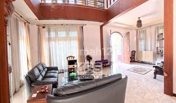 Dijual Rumah Besar 2 Lantai - Lokasi Strategis Jl. Cempedak, Tanjungpinang 2