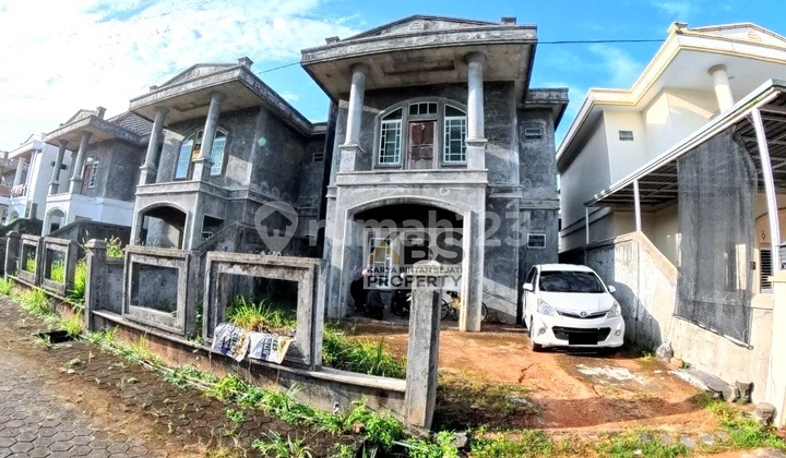 For Sale 2-Story House at Rawasari Clubhouse - Tanjungpinang For Sale 2-Story House at Rawasari Clubhouse - Tanjungpinang