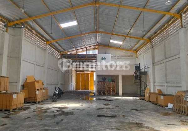 Ready-to-Use Warehouse Raya Tropodo