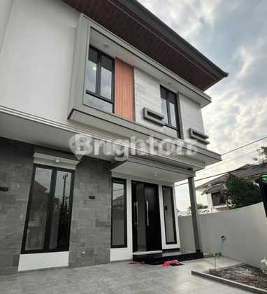 Rumah Hook 2 Lantai Baru Gress Nginden Intan 2