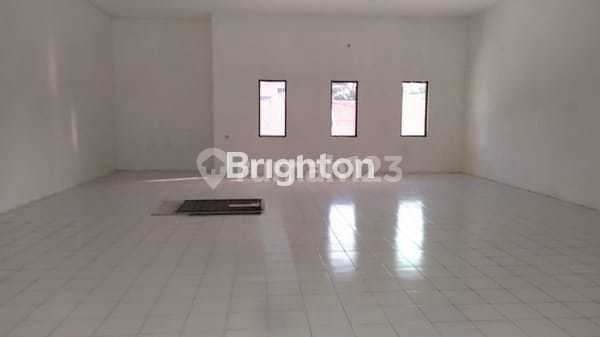 Office House / 2-Story Warehouse in Los Blong, North Tenggilis 2