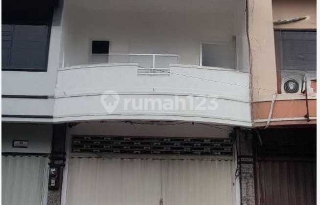 Ready-to-Use 3-Story Shop House in Klampis Jaya Ready-to-Use 3-Story Shop House in Klampis Jaya