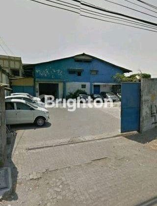 Warehouse Zero Waru Main Road General S. Parman Near the Park, Sepanjang