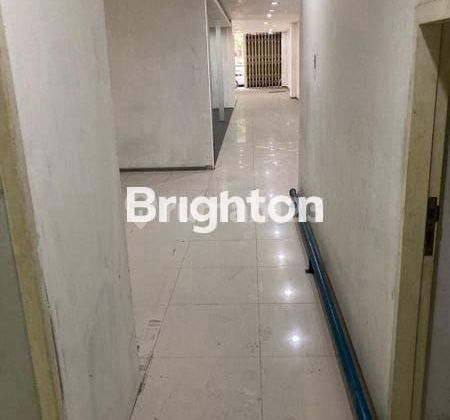 Ready-to-Use 3-Story Shophouse, Kertajaya Main Road, Zero Starting 2