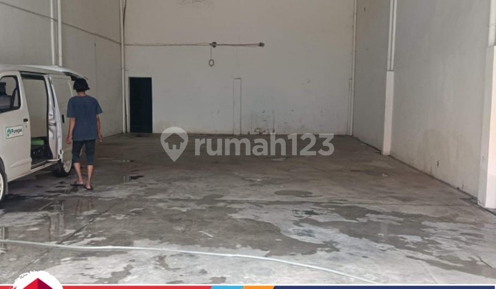 Ready-to-occupy warehouse in Green Sedayu Bizpark, East Cakung