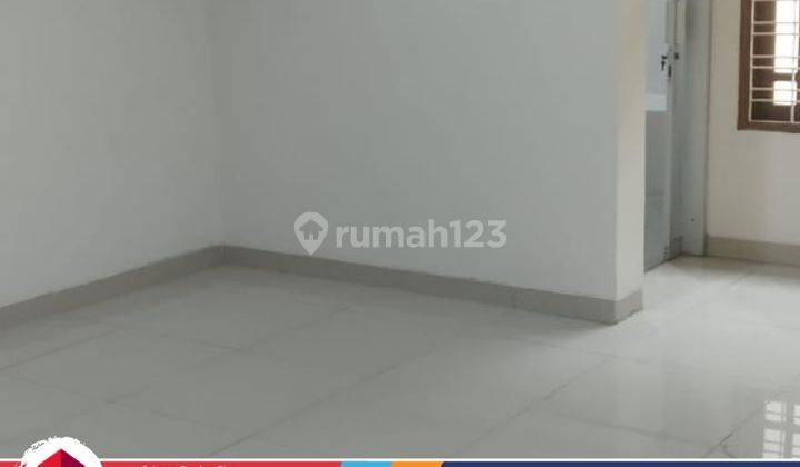 Jual Rumah Sudah Renovasi Petamburan Jakarta Barat  2