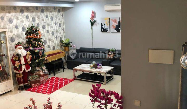 Jual Rumah Sudah Renovasi Semi Furnished Cluster Cassia Jgc  2