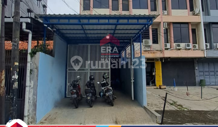 Cheap Large Strategic Shop House in Kebun Jeruk, West Jakarta