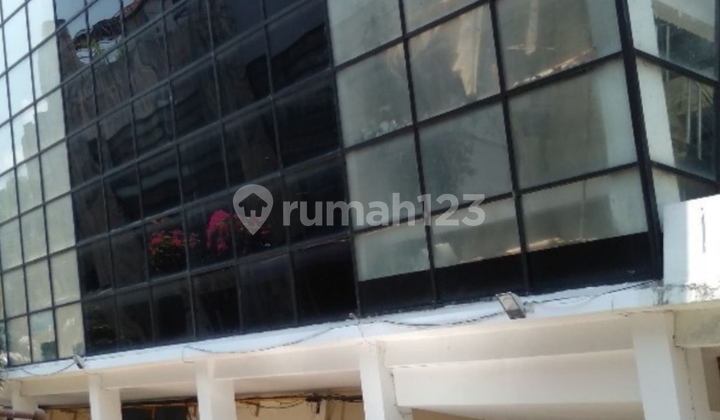 For Quick Sale: Ready-to-Occupy 3-Story Shophouse, Strategically Located and Flood-Free at Istana Kuta Galeria, Patih Jelantik, BALI For Quick Sale: Ready-to-Occupy 3-Story Shophouse, Strategically Located and Flood-Free at Istana Kuta Galeria, Patih Jelantik, BALI