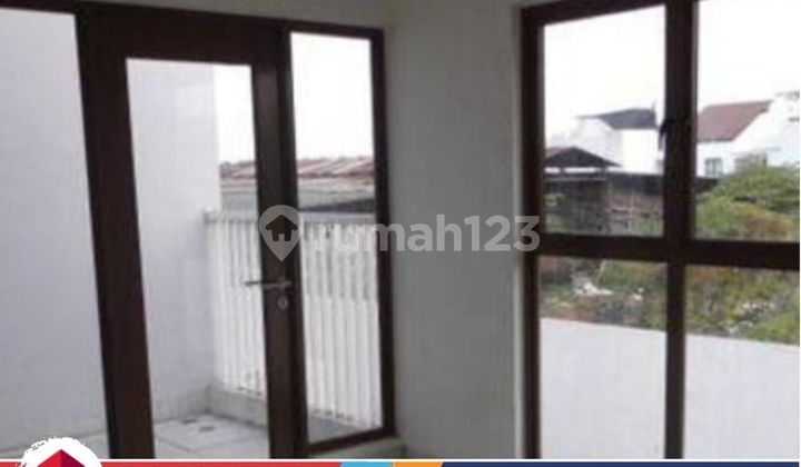 For Sale: House in Zabrina Cluster JGC Cakung, East Jakarta