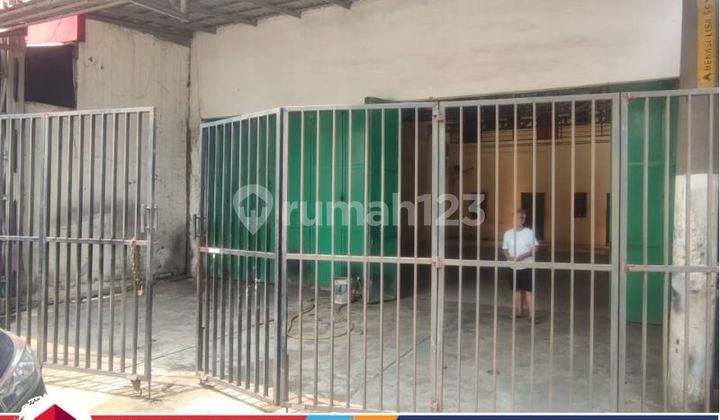 For Sale, Ready-to-Occupy Shop House, Strategic Location and Flood-Free on Jln Sultan Agung Raya, Kel Medan Satria, Bekasi City