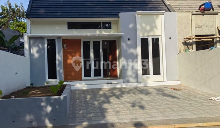 RUMAH MINIMALIS MODERN SIAP HUNI DEKAT PASAR GODEAN SLEMAN MURAH