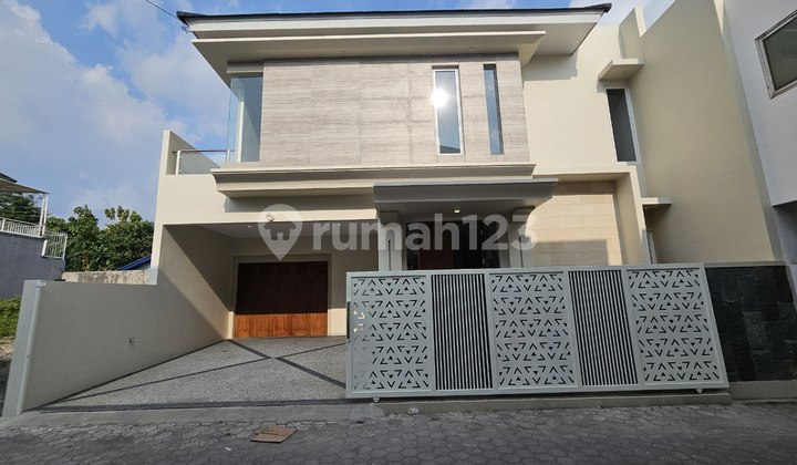 RUMAH DALAM KOTA JOGJA DEKAT TUGU JOGJA TRIHANGGO GAMPING SLEMAN RUMAH DALAM KOTA JOGJA DEKAT TUGU JOGJA TRIHANGGO GAMPING SLEMAN
