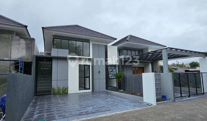 MINIMALIST HOUSE IN A HOUSING COMPLEX NEAR UII CAMPUS IN SLEMAN YOGYAKARTA 2