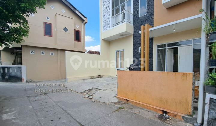 MINIMALIST MODERN HOUSE NEAR ISI JOGJA PANGGUNGHARJO BANTUL SEWON 2