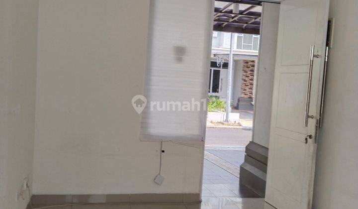 Disewakan rumah rapi di Jakarta Garden City Cluster La Seine 2