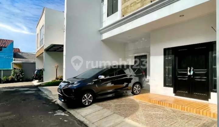 Modern Minimalist Cluster Residence with Toll Access in Jagakarsa, South Jakarta 2