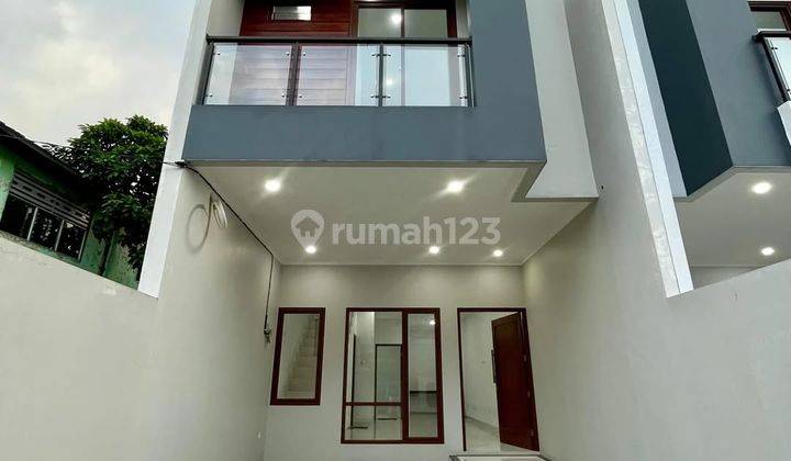 Rumah Mewah Bebas Banjir Area Premium Jakarta Selatan  1