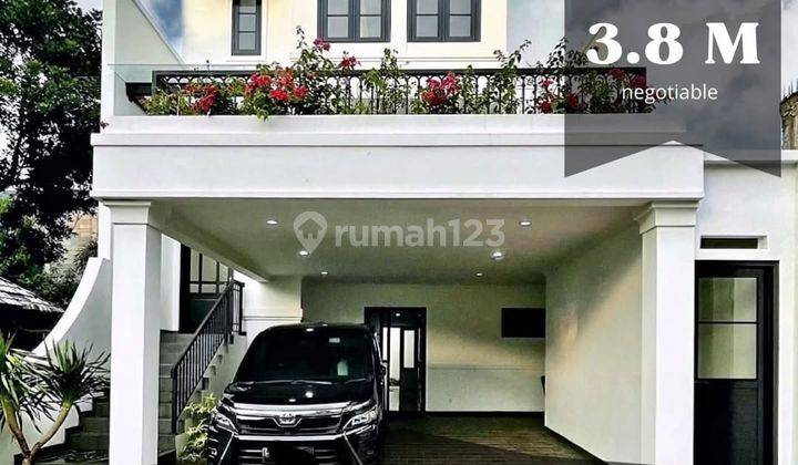 Dijual Rumah 3 Lt Eksklusif Strategis Dijalan Utama Dekat Tol  1