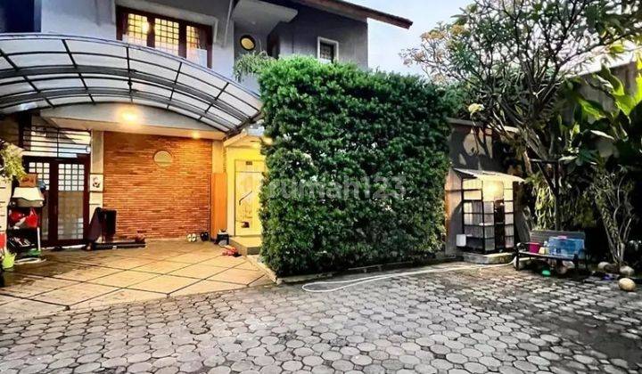 Rumah Mewah Private Pooll Full Furnish Townhouse Deket Tol  2