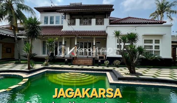 Two-Story Second Hand House in Jagakarsa, South Jakarta