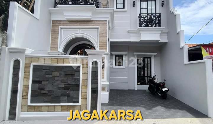 2-Story House in a Strategic Location Near Cilandak Area, South Jakarta