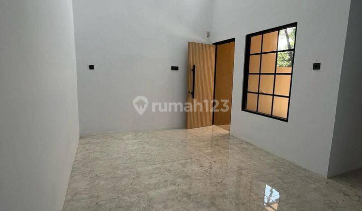 Rumah Murah Tampilan Mewah Siap Huni, Dekat Stasiun 2