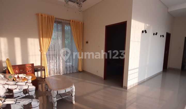 DIJUAL RUMAH 2 LT SIAP HUNI JL SEMERU GAJAH MUNGKUR 2